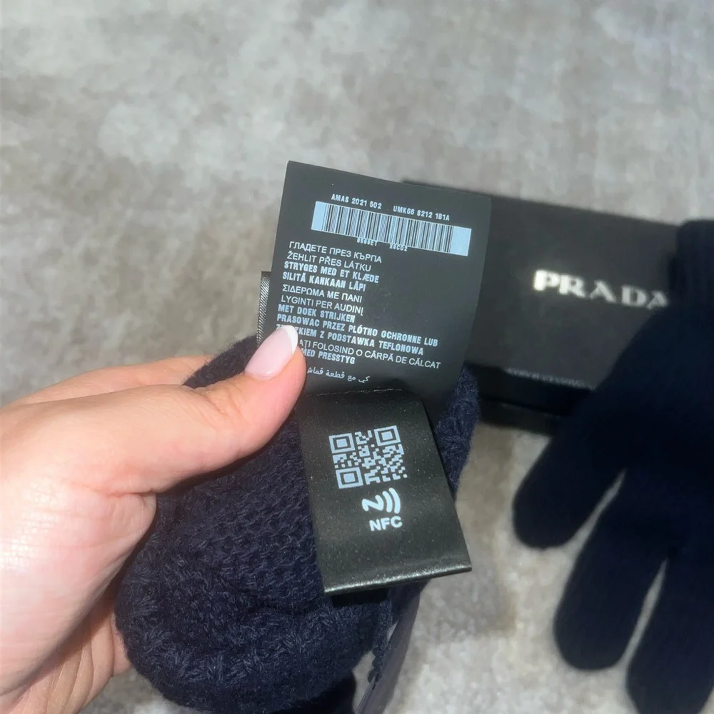 Men’s Prada Gloves - Picture 6 of 6